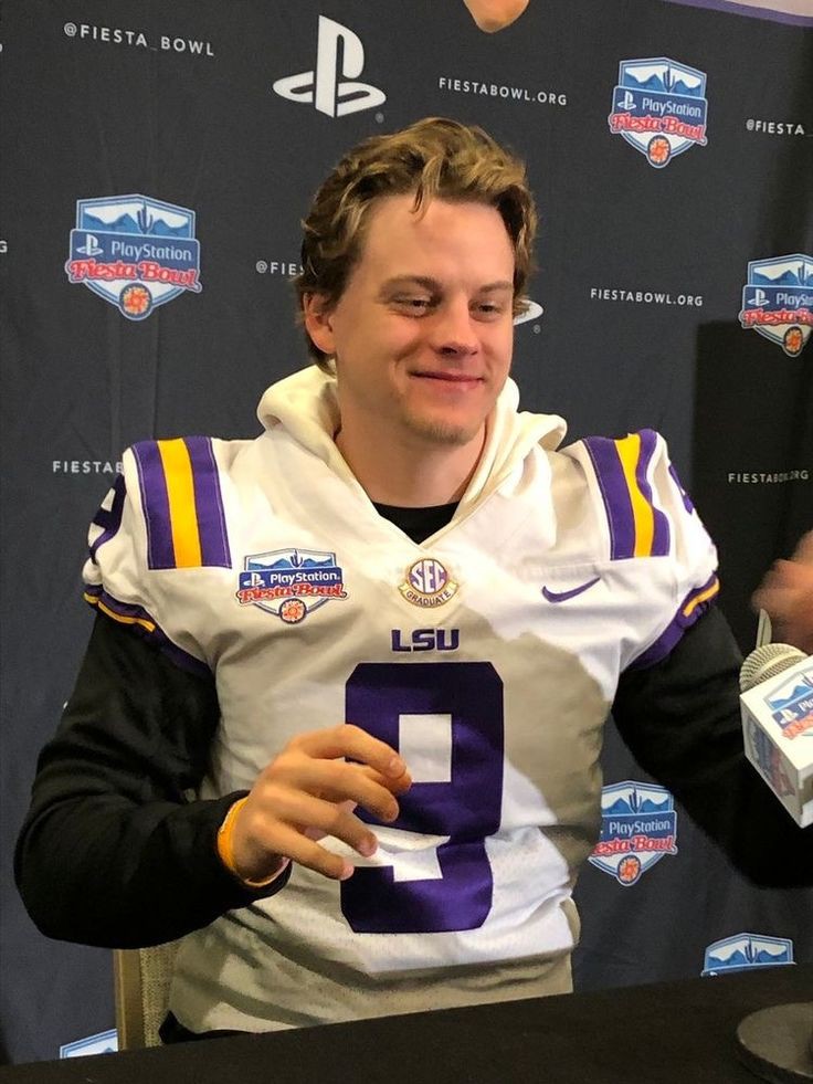 joeburrow_9_'s tweet photo. https://t.co/V9a0k14nOg