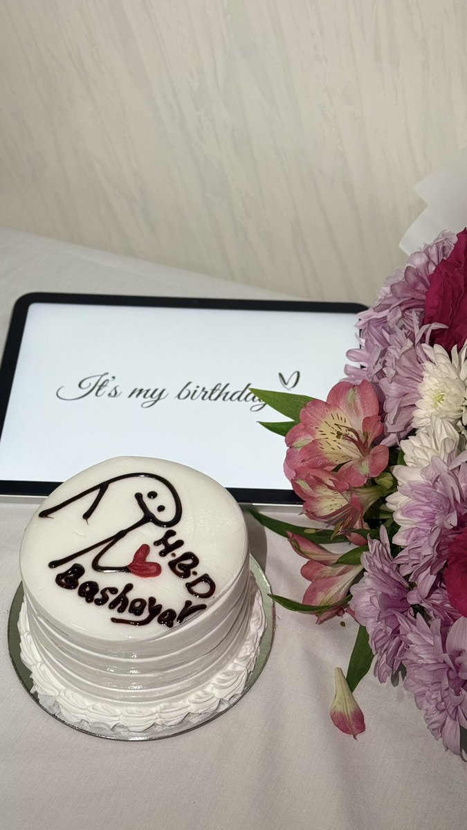 xx2i_B's tweet photo. -It’s My Birthday 🎈 https://t.co/GbJ341X72i