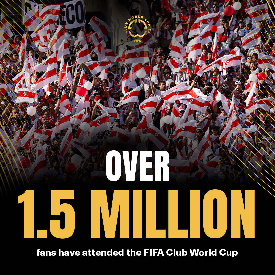 🔝El cartel de @fifacom de más de 1.5 millones de hinchas asistiendo al #MundialDeClubes con la foto de la MEJOR hinchada del MUNDO, la de RIVER PLATE.

✅Así lo reconoció FIFA.