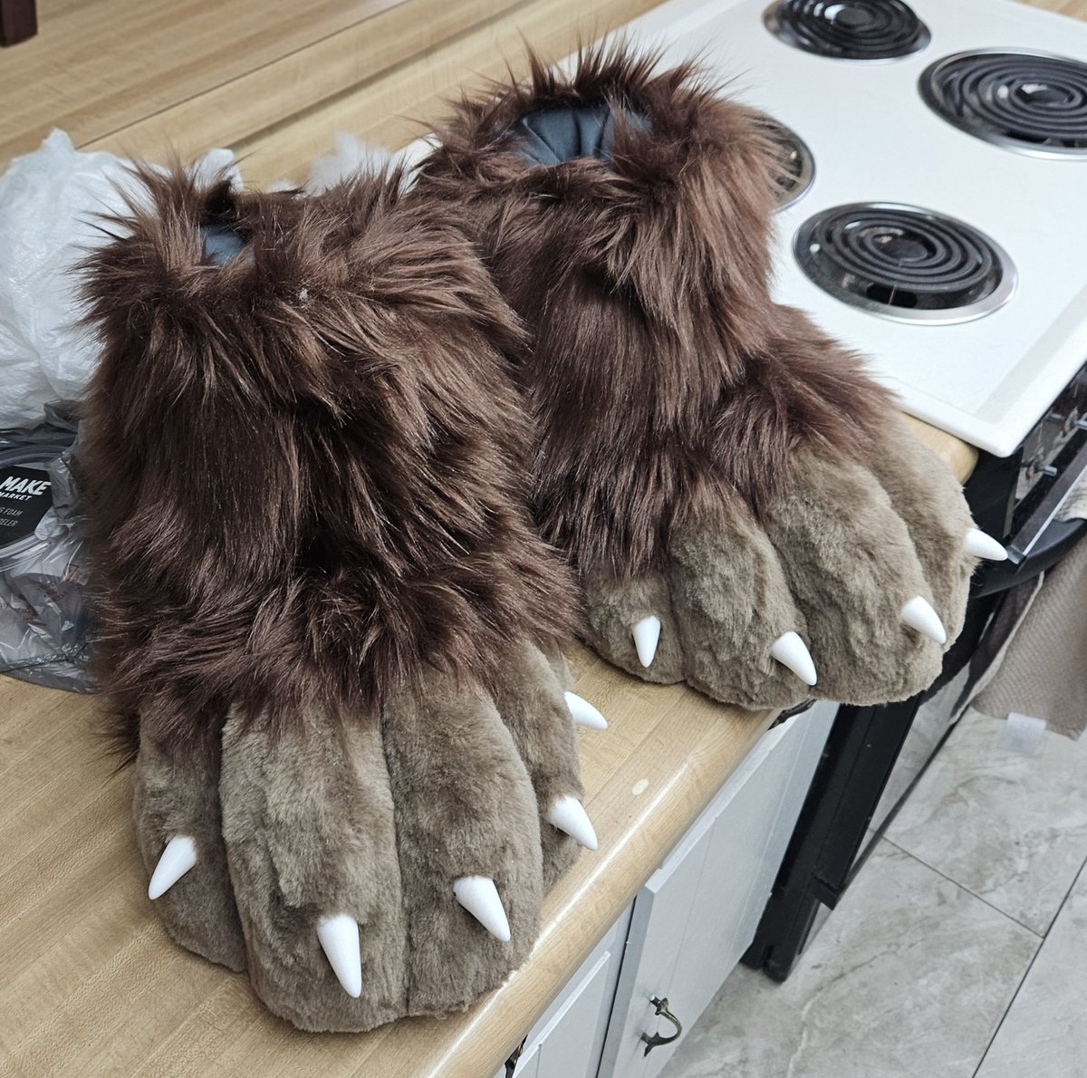 HollydaysInc's tweet image. It's #fursuitfriday !! Been super quiet while working on @Tico_UwU 's body, hands, and footpaws! Really wish I had gotten pictures of the hands, or good pictures at all, but was rushing to have him sent for @anthrocon ! Excited to see the boi all together!