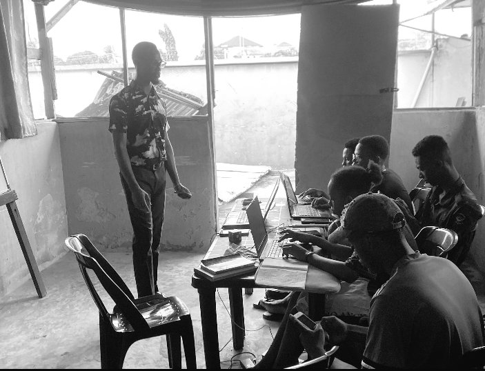 charlesnwawo's tweet image. Barely 2 weeks into python coding.
Just wrote a working code that uses if, else statements to check and confirm email and password🙂‍↔️
It may be simple but it feels like magic 😁✨
Grateful to @py_50c for their dedicated teachings and drive for excellence.
#12weeksofpythoncode