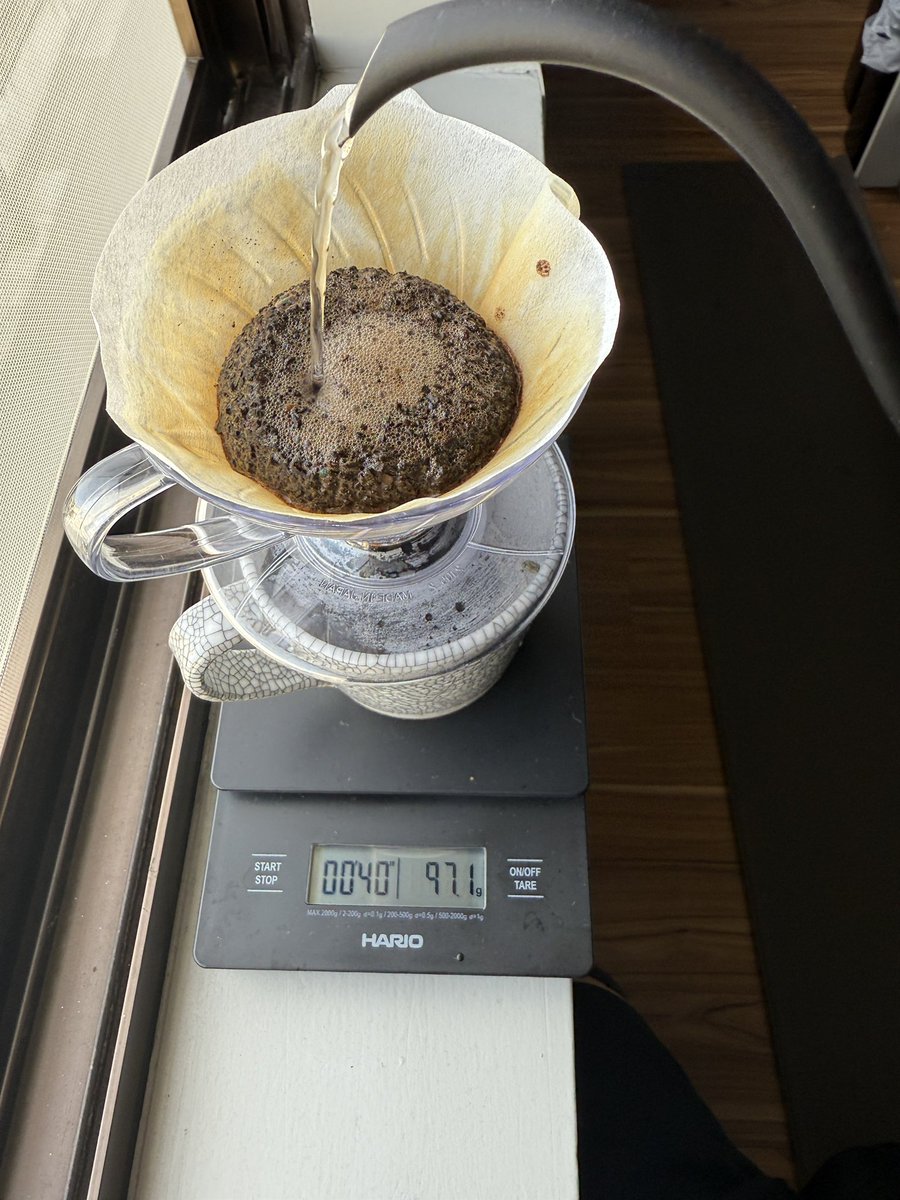 おはようございます
今日は一日仕事
エアコン工事が入るので工場で作業できず事務仕事

朝のコーヒーが仕事スイッチ入れてくれる