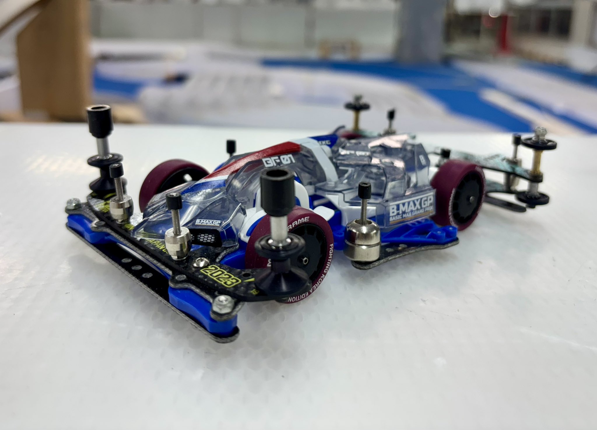 ミニ四駆 限定 FORCE LABO 4セット ミニ四駆 限定 FORCE LABO 4セット