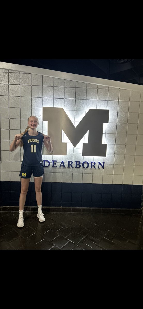 Lilly Drew tweet media