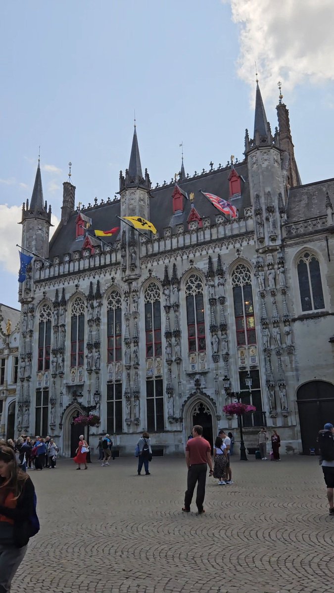 tmryldz's tweet photo. Hayattan çalınan anlardan...
#Brugge #Belçika #gezi #travel https://t.co/JFBWLWhSaQ
