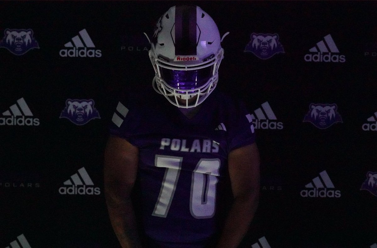houst60652's tweet image. Great jr day visit today @CrownCollegeFB can’t wait for camp tomorrow