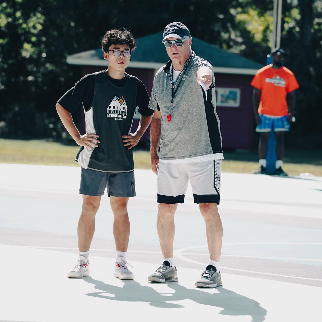 poconoinvite's tweet image. 🚨 Coach Hurley’s first session is officially SOLD OUT!
👉 Don’t wait to LOCK IN your spot for session 2 in August 

🔗poconoinvitational.com