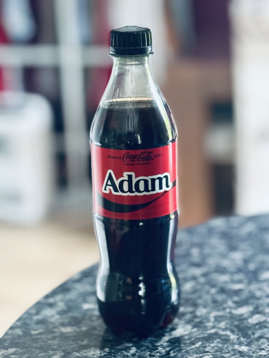 NFtweets's tweet image. @AdamsKimono @tfigs121 @daniB360
Even the world's greatest soft drink is a Fan....🎸
@adamclayton @u2 @CokeZero