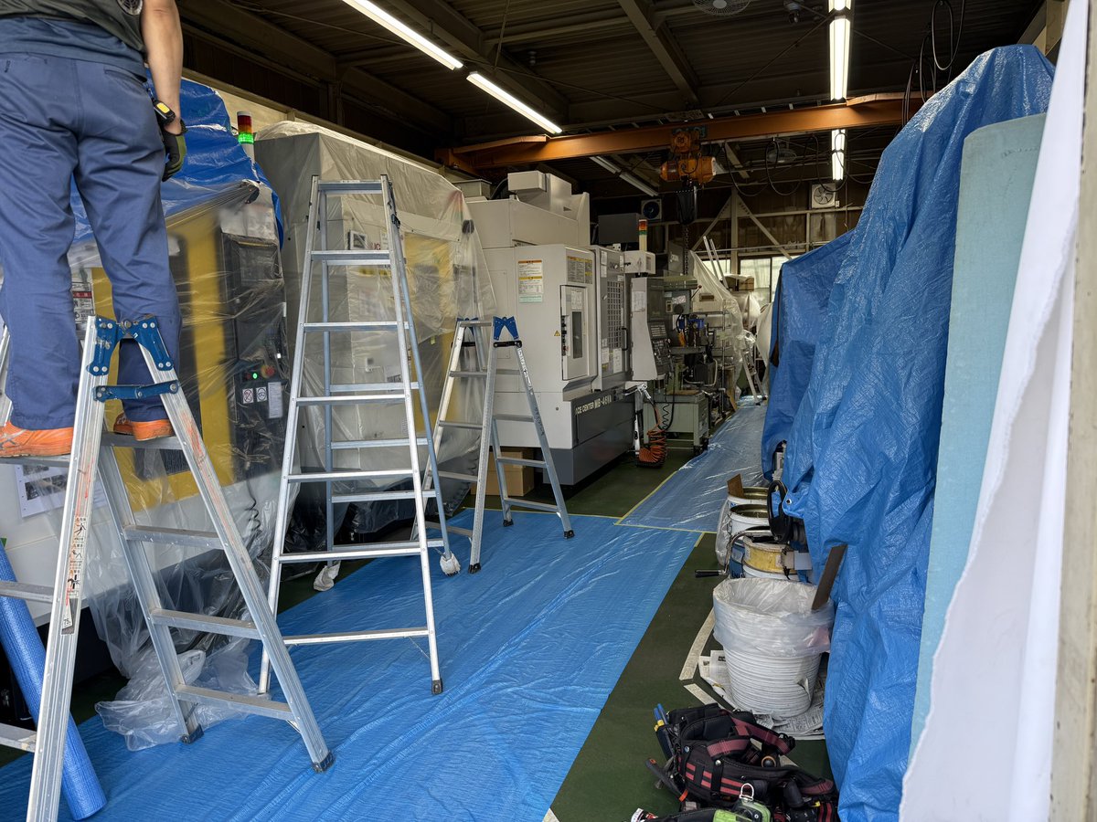 エアコン工事の養生

仕事する前の段取りが良いと安心する

良い電気屋さんです