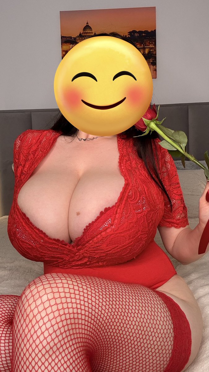 🌹

#巨乳 #爆乳 #超乳 #母猪 #反差 #护士 #情趣内衣 
@007share @tbzt2024 @wqganenshi_ @Fulishequ @fuligc @youluo09 https://t.co/Poa1JIwnH4