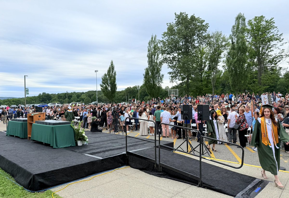 Congratulations to Cornwall’s Class of 2025! ❤️🐉