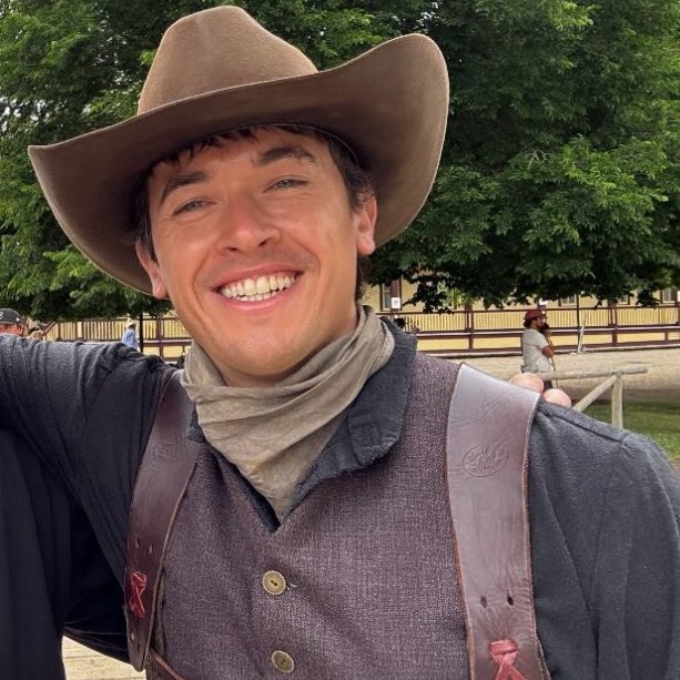 PRINCE BEAR HE’S CHEESIN SO BIG