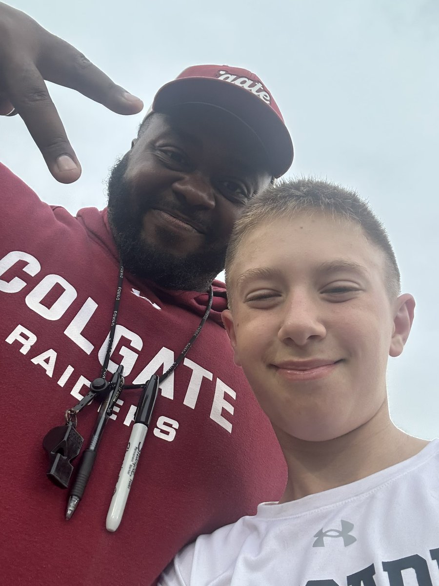 Joshua_QB's tweet image. Showed out and had a great time @ColgateFB Friday Night Lights Camp!
Look forward to making my way back to @ColgateAthletic in the future. #2032QBs
@QBHitList @quarterbackmag @_CoachFitz