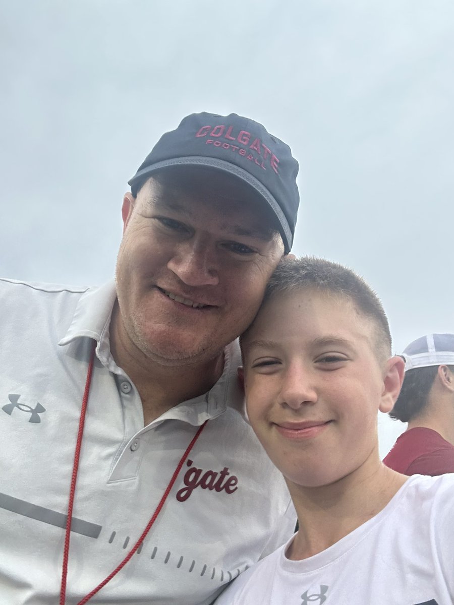 Joshua_QB's tweet image. Showed out and had a great time @ColgateFB Friday Night Lights Camp!
Look forward to making my way back to @ColgateAthletic in the future. #2032QBs
@QBHitList @quarterbackmag @_CoachFitz