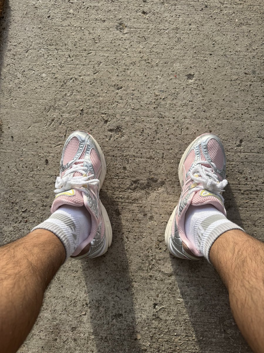 NoFoldImAlan's tweet photo. @SnkrsStock https://t.co/iGqxFnhveq