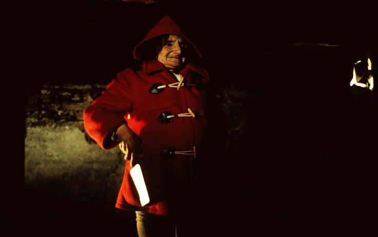 davidpom2000's tweet image. Overheard today at the Bezos-Sanchez wedding in Venice:
Jeff: Honey, did you invite that weird dwarf in red over there?
Lauren: No, sweetie, I thought you invited the dwarf.
[blackout]
#bezoswedding #Amazon #LaurenSanchez #Venice #dontlooknow