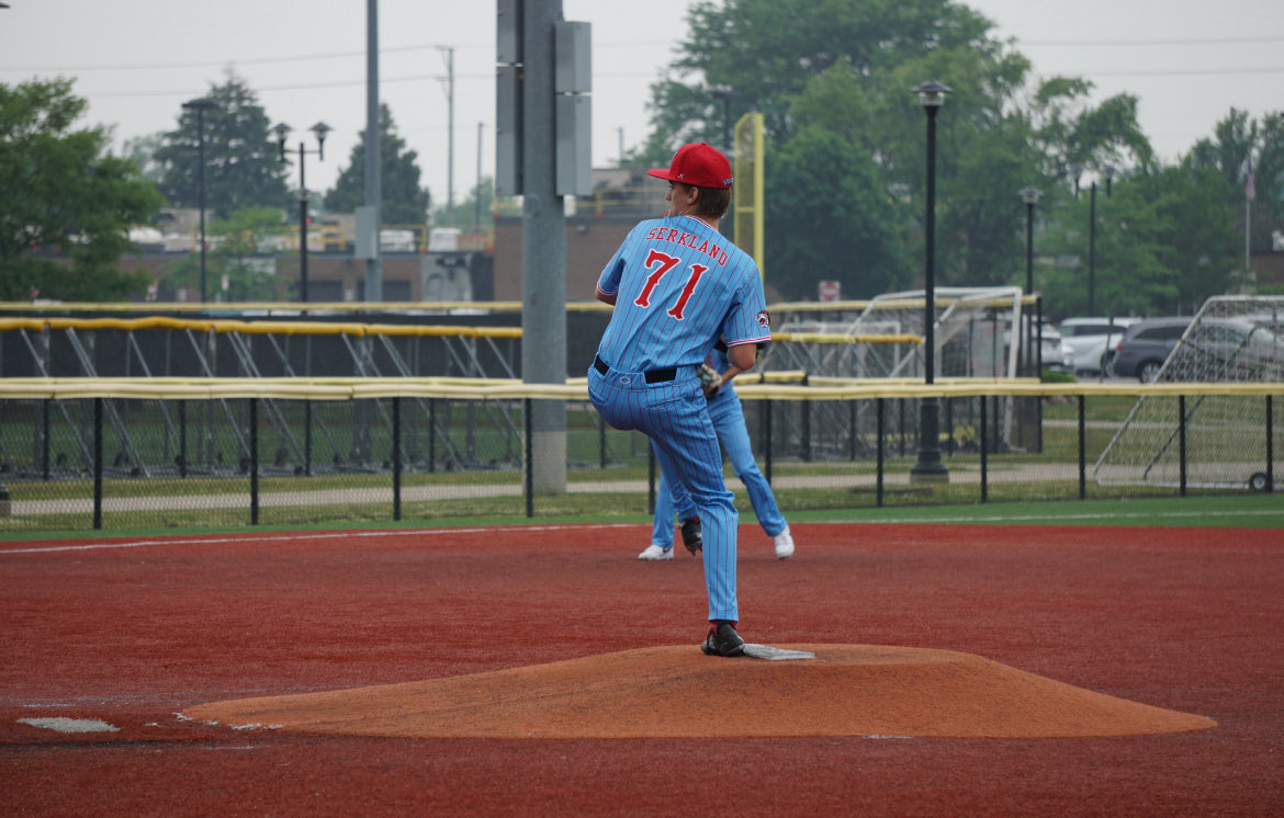 GlakeStrikeZone's tweet photo. Heaters 16U CJ Serkland has been dealing on the bump this summer!  Last outing 6IP, 0ER and 8Ks 🔥!  ⁦@serklander22⁩ https://t.co/ywCAoKYLA0