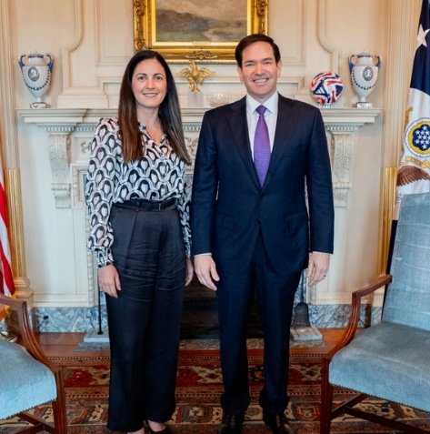 Con presiones y chantajes por parte d #EEUU, salió electa la c/r Rosa Payá Sardiñas como comisionada de la CIDH. #Cuba no reconoce a la desprestigiada OEA, no somos parte d ese show y mucho menos d esta marioneta.
#CubaVencerá