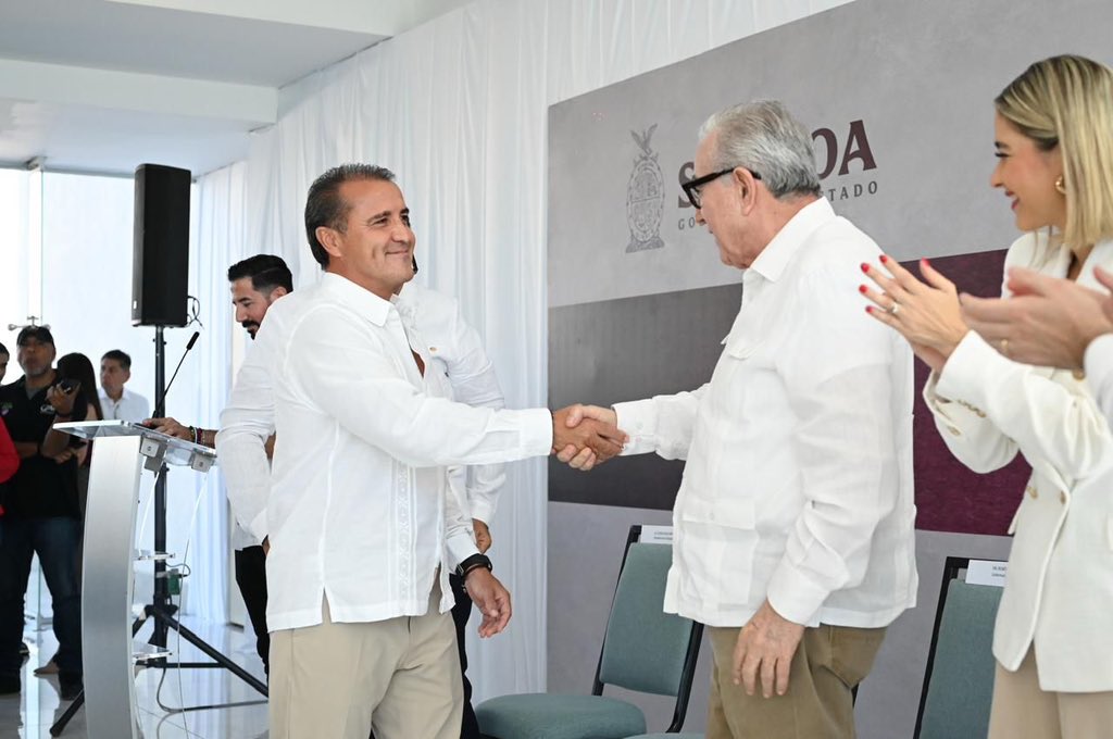 Los presidentes nacionales de la CIRT, José Antonio García y Adrián Laris, acompañaron la toma de protesta de Roque Mascareño Chávez como nuevo presidente de la Delegación Sinaloa.

En el evento, el gobernador Rubén Rocha Moya reafirmó su respaldo a la industria de la radio y la