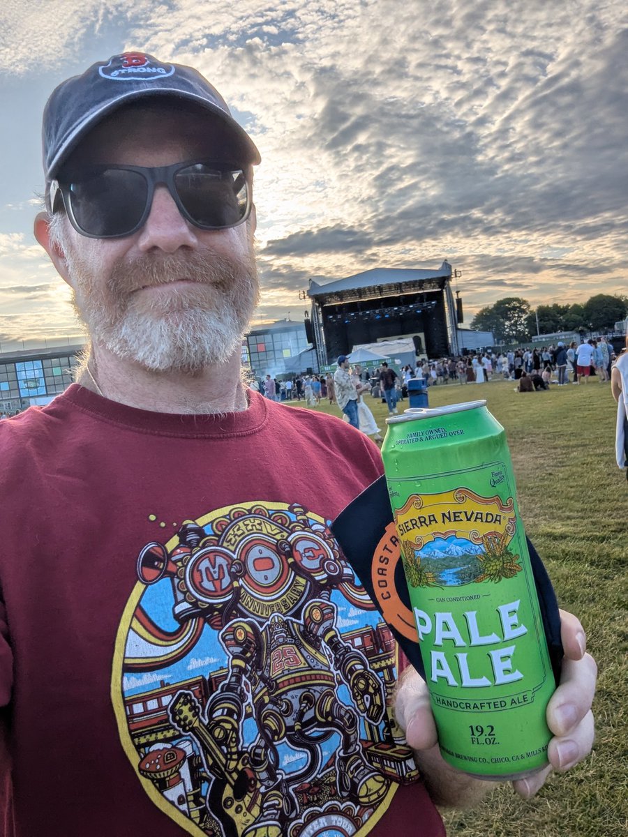 I don't post here often but I'm seeing Khroughbin so a big cheers to <a href="/JohanBBT/">Johan</a> and <a href="/badhopper/">Jason Hopper</a> and they Texas beer crew!