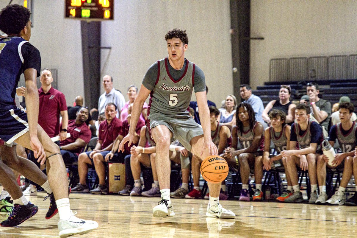 Huntsville (AL) 2027 forward Evan Toms was in double figures in three games today, including 18 points to end the day against Edgewater (FL). Very skilled at 6-foot-9, scores it efficiently inside-out, strong on the glass.