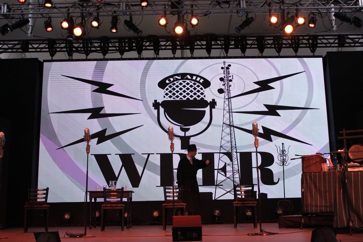 Happy opening night to the SENSATIONAL cast of Vintage Hitchcock: A Live Radio Play!

📻🎙️