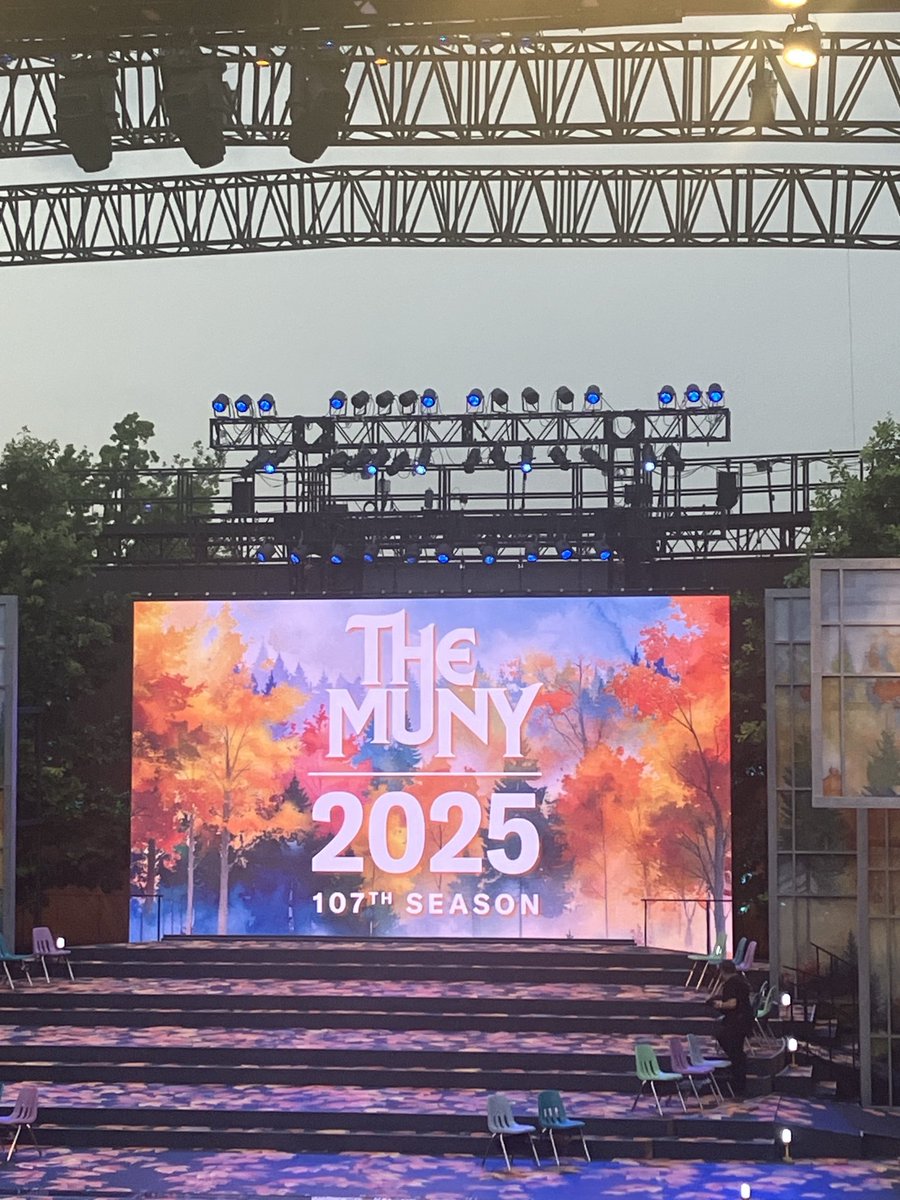 Cannot wait to see Come From Away at ⁦<a href="/TheMuny/">The Muny</a>⁩ … and now it all comes down to the rain holding off