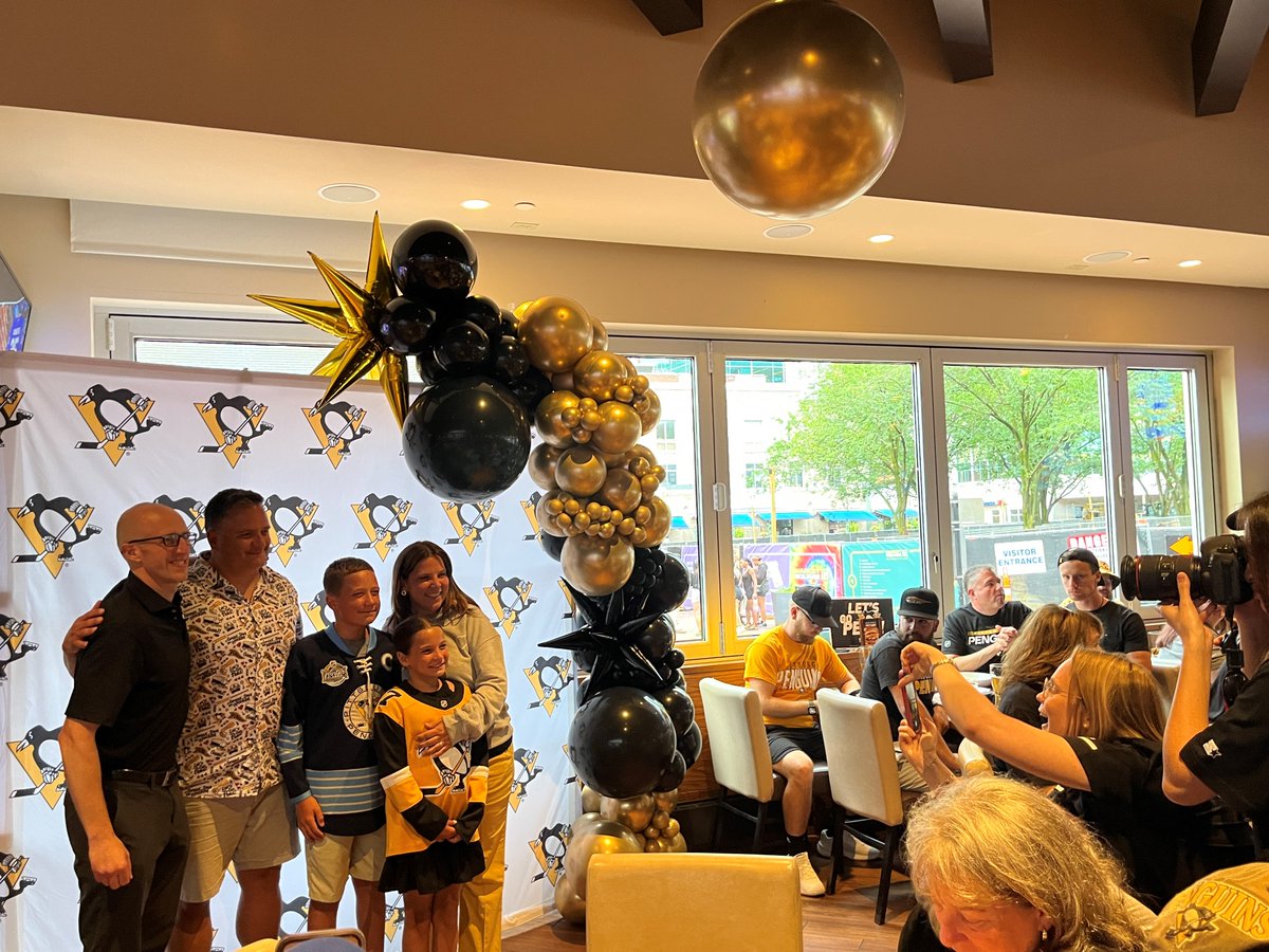 Pens Tickets tweet media