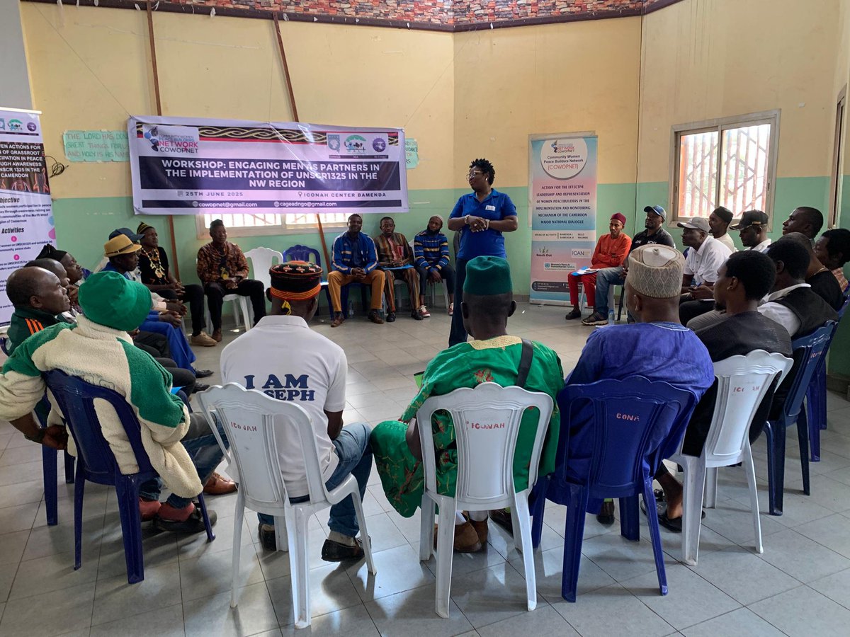 ClotildaAndien's tweet photo. Building strategic alliances. Breaking down barriers.  We continue to engage men &amp; boys in promoting women's participation in peacebuilding. Working together to implement #UNSCR1325 #Peacebuilding  #GenderEquality .@cowopnet @cageadOrg @peacemakersnetw @AfPeacebuilding @UNDP https://t.co/reF2YewjYs