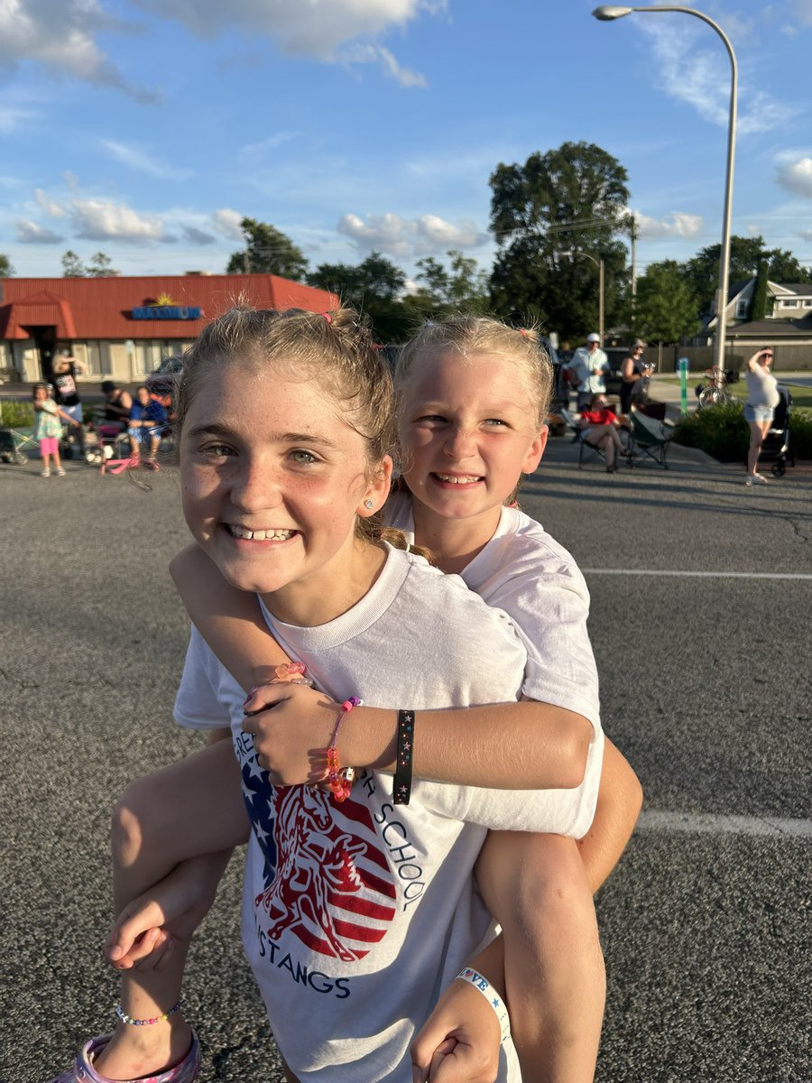 Jane Ramazinski (@mrsram2468) on Twitter photo EP 4th of July Parade is always the best time! We saw so many <a href="/EPSD124/">Evergreen Park SD124</a> students and their families along the parade route! Awesome day to #Beevergreen #Ibelonginevergreen EP 4th of July Parade is always the best time! We saw so many <a href="/EPSD124/">Evergreen Park SD124</a> students and their families along the parade route! Awesome day to #Beevergreen #Ibelonginevergreen