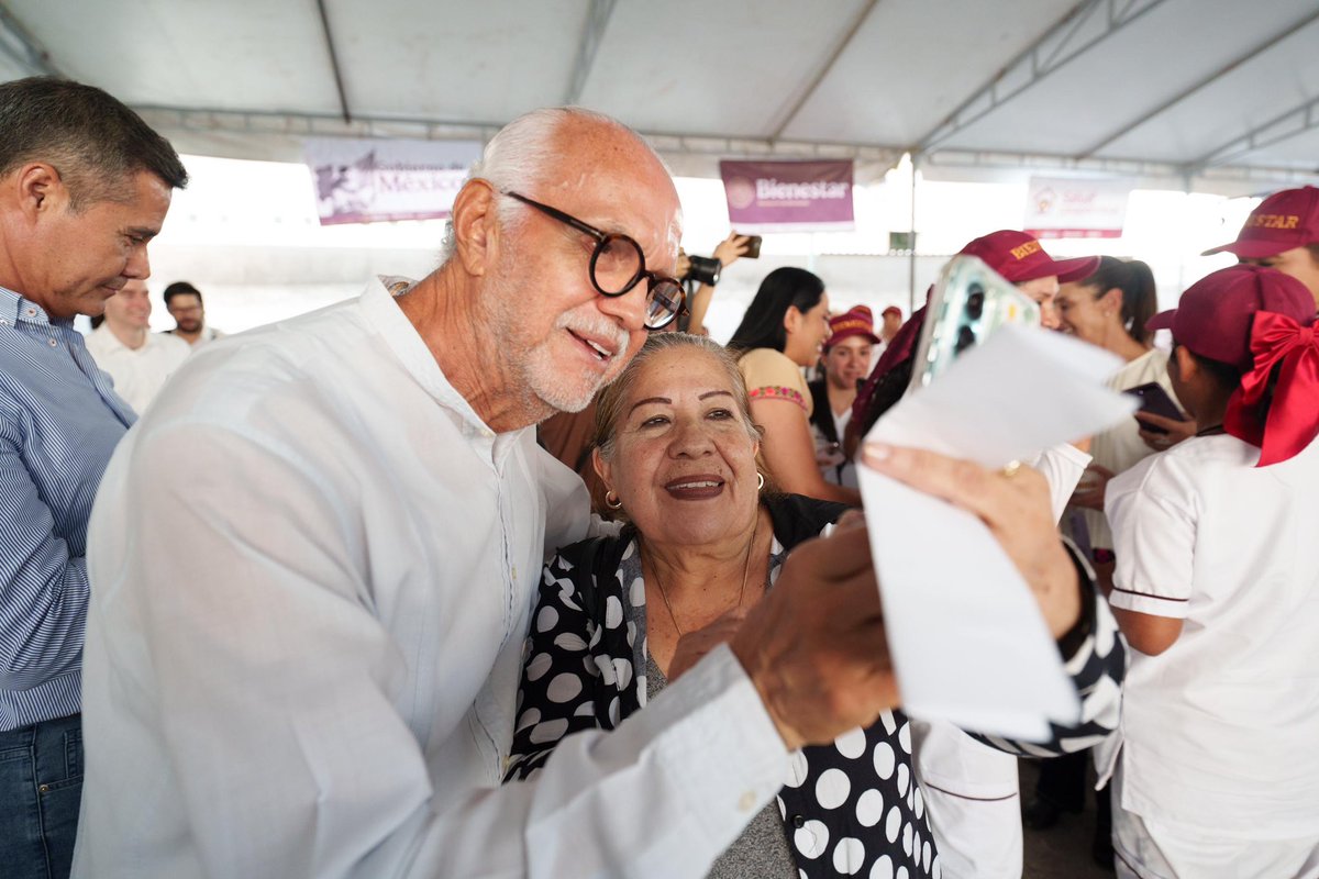 Miguel Ángel Navarro (@miguelanavarroq) on Twitter photo Salud Casa por Casa lleva bienestar a personas adultas mayores y con discapacidad. Desde el Hospital de la Mujer en Tepic, Nayarit, la presidenta <a href="/Claudiashein/">Claudia Sheinbaum Pardo</a> reafirmó que la salud es un derecho, no un privilegio. ¡La transformación avanza en Nayarit! 🩺🇲🇽 Salud Casa por Casa lleva bienestar a personas adultas mayores y con discapacidad. Desde el Hospital de la Mujer en Tepic, Nayarit, la presidenta <a href="/Claudiashein/">Claudia Sheinbaum Pardo</a> reafirmó que la salud es un derecho, no un privilegio. ¡La transformación avanza en Nayarit! 🩺🇲🇽