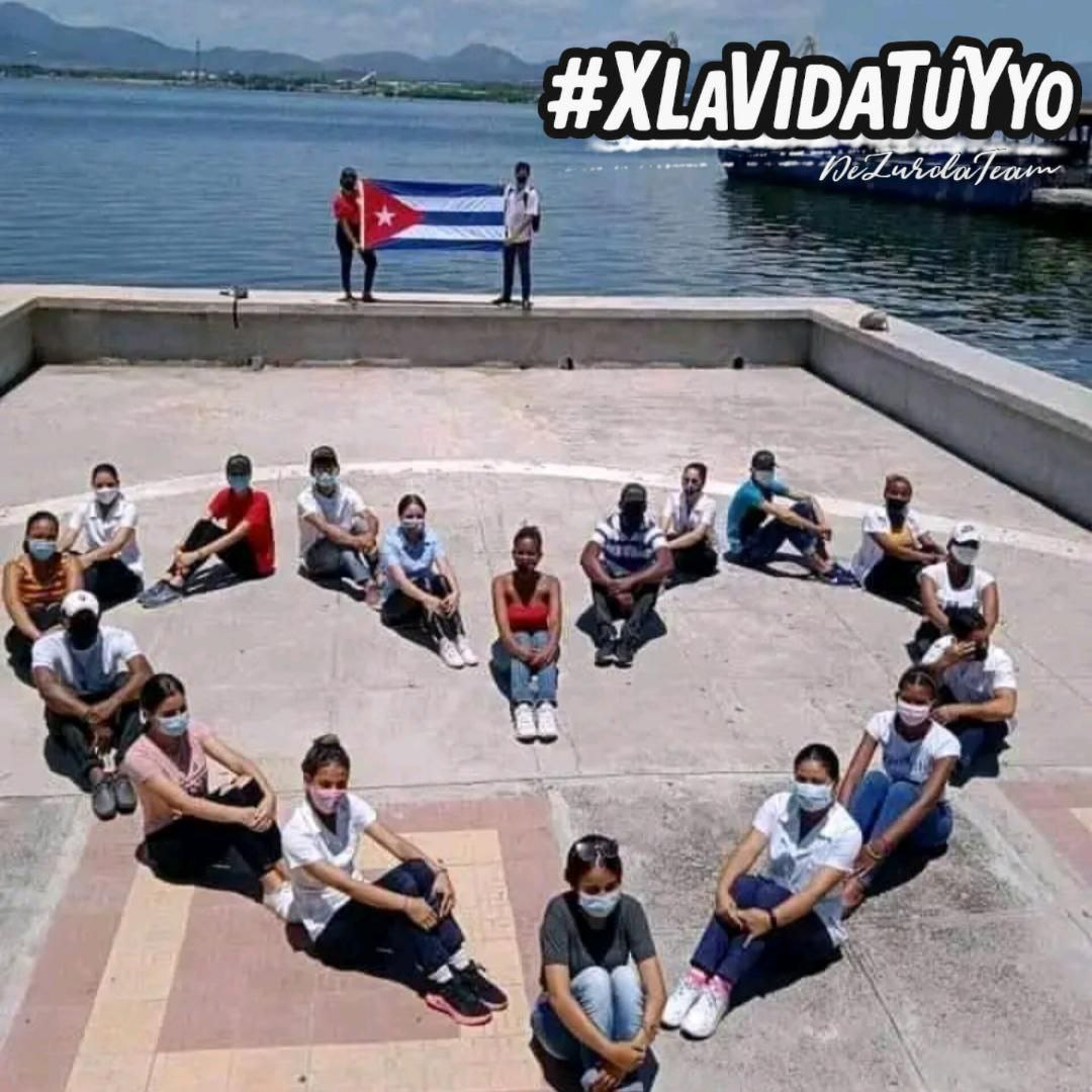 Magela 🇨🇺🌎 (@magelavazhed) on Twitter photo <a href="/DeZurdaTeam_/">DeZurdaTeam 📳</a> <a href="/agnes_becerra/">Agnes Becerra</a> <a href="/AdrianaRojasQba/">Adriana</a> <a href="/AriagnaPavonG/">Ariagna Pavón Guerrero🌻❤️🇨🇺</a> <a href="/CubanaLidice/">Lídice Cienfuegos Cuba🇨🇺🇨🇺</a> <a href="/GonzlezRa12/">Luis#RedEsSheinbaum 👊🇲🇽 #DeZurdaTeam 🇨🇺🇵🇸🇷</a> <a href="/L0renaGM/">Lorena 🇨🇺</a> <a href="/Vicente73977721/">Vicente Leal 🇨🇺🇵🇸🇧🇷🇻🇪🇳🇮</a> <a href="/yordanyhabana/">𝐘𝐨𝐫𝐝𝐚𝐧𝐲𝐇𝐚𝐛𝐚𝐧𝐚 🇨🇺🇻🇪🇳🇮🇵🇸</a> ✍️ #XLaVidaTúYYo
Gracias a la vida que me ha dado tanto
Me dio el corazón que agita su marco
Cuando miro el fruto del cerebro humano
Cuando miro el bueno, tan lejos del malo
Cuando miro el fondo de tus ojos claros
#DeZurdaTeam <a href="/DeZurdaTeam_/">DeZurdaTeam 📳</a> <a href="/agnes_becerra/">Agnes Becerra</a> <a href="/AdrianaRojasQba/">Adriana</a> <a href="/AriagnaPavonG/">Ariagna Pavón Guerrero🌻❤️🇨🇺</a> <a href="/CubanaLidice/">Lídice Cienfuegos Cuba🇨🇺🇨🇺</a> <a href="/GonzlezRa12/">Luis#RedEsSheinbaum 👊🇲🇽 #DeZurdaTeam 🇨🇺🇵🇸🇷</a> <a href="/L0renaGM/">Lorena 🇨🇺</a> <a href="/Vicente73977721/">Vicente Leal 🇨🇺🇵🇸🇧🇷🇻🇪🇳🇮</a> <a href="/yordanyhabana/">𝐘𝐨𝐫𝐝𝐚𝐧𝐲𝐇𝐚𝐛𝐚𝐧𝐚 🇨🇺🇻🇪🇳🇮🇵🇸</a> ✍️ #XLaVidaTúYYo
Gracias a la vida que me ha dado tanto
Me dio el corazón que agita su marco
Cuando miro el fruto del cerebro humano
Cuando miro el bueno, tan lejos del malo
Cuando miro el fondo de tus ojos claros
#DeZurdaTeam