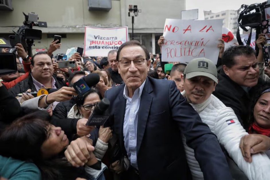 Para esto es bueno el lagarto, 🐊 para pagar gente, para comprar portátiles y para sobornar y ser sobornado, un pobre tipo que debe estar preso.