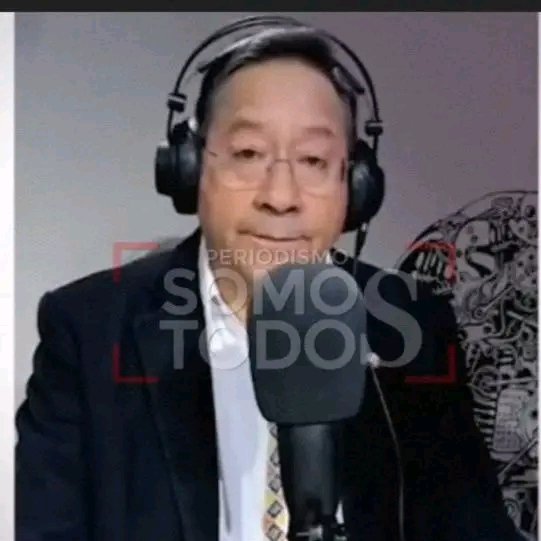 Solo un ladrón puede entrar a un banco y salir con 3 millones de dólares sin presentar ninguna garantía. Bueno… 10 millones entre los tres hijos de Arce. ¿A quién intenta engañar? A estas alturas, todos en el pais sabemos que encabeza un clan familiar de ladrones.