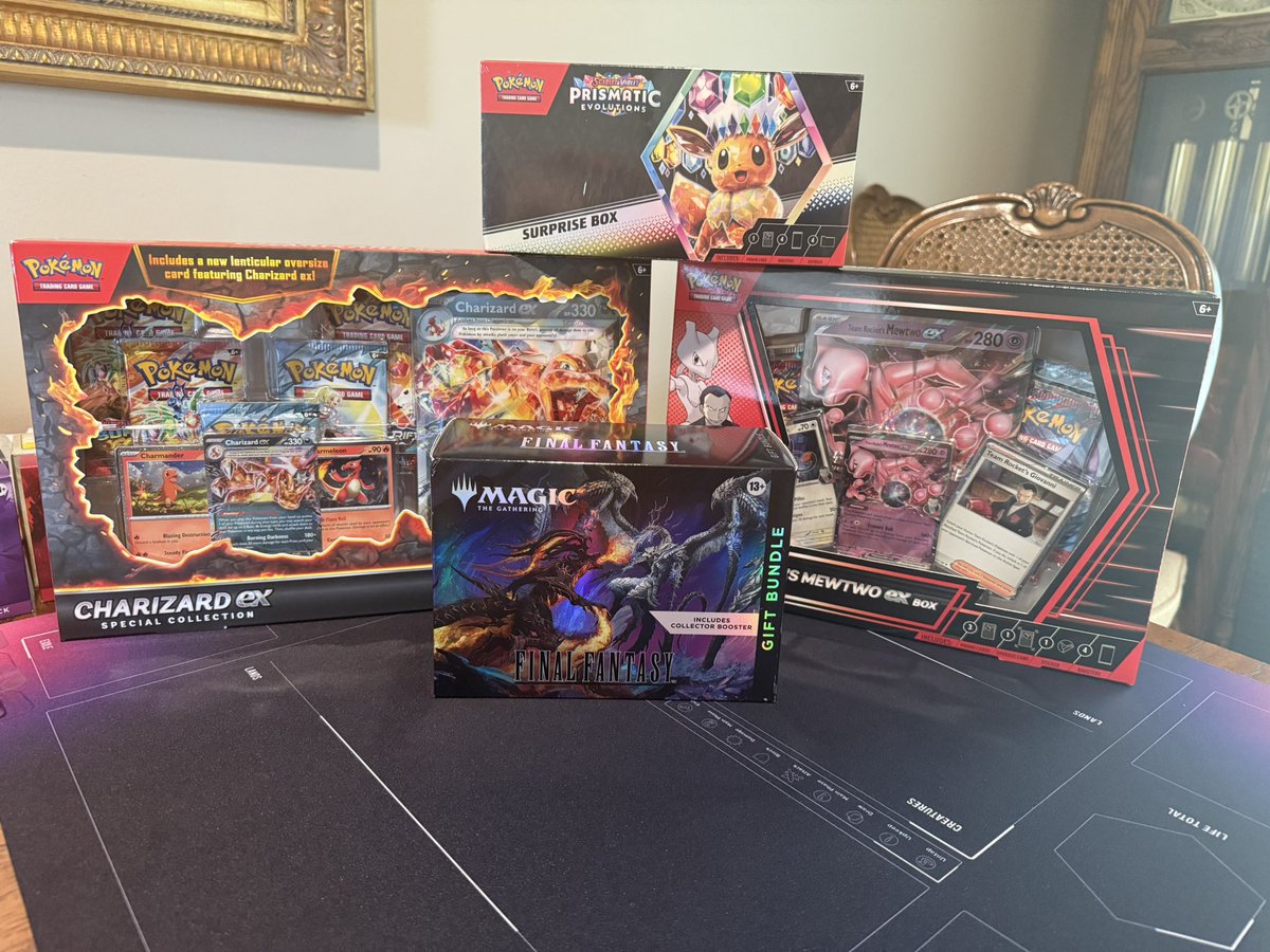 carsonalewis's tweet image. Had to be at GameStop at 5am but got some goodies! I just learned how to play Magic a couple weeks ago and it’s been fun.
