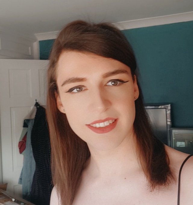 Watch Izzy💫's leaked NSFW photo on TwXstars