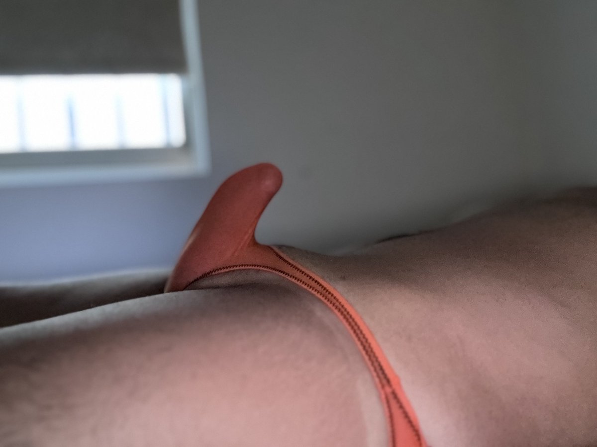 放假就是要賴床啊😆