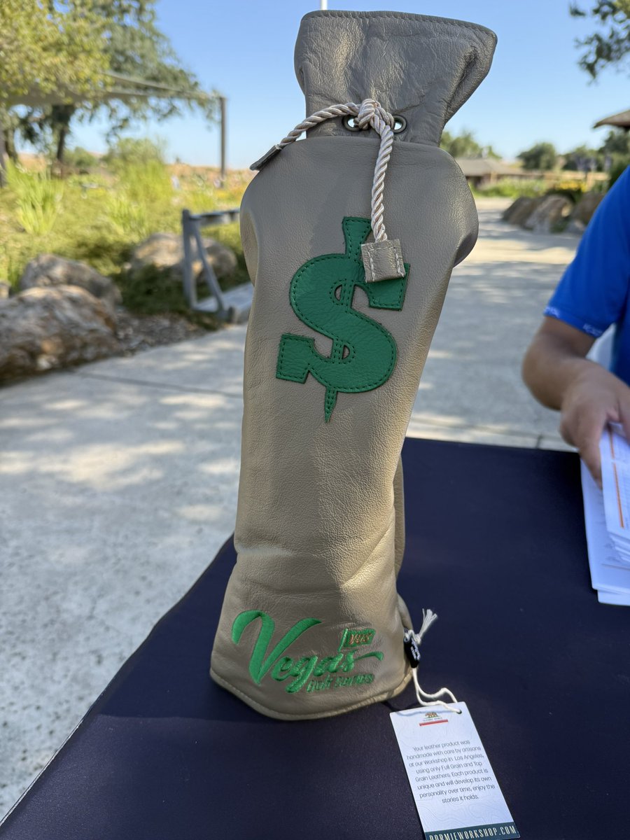 danielrobison's tweet image. Gotta love making a birdie on the 18th hole at Cinnabar (Lakes/Canyon) to finish net -5 and qualify for the Vegas Golf Series finals at the Revere in October! Missed out on the medalist by 1 stroke dang it.