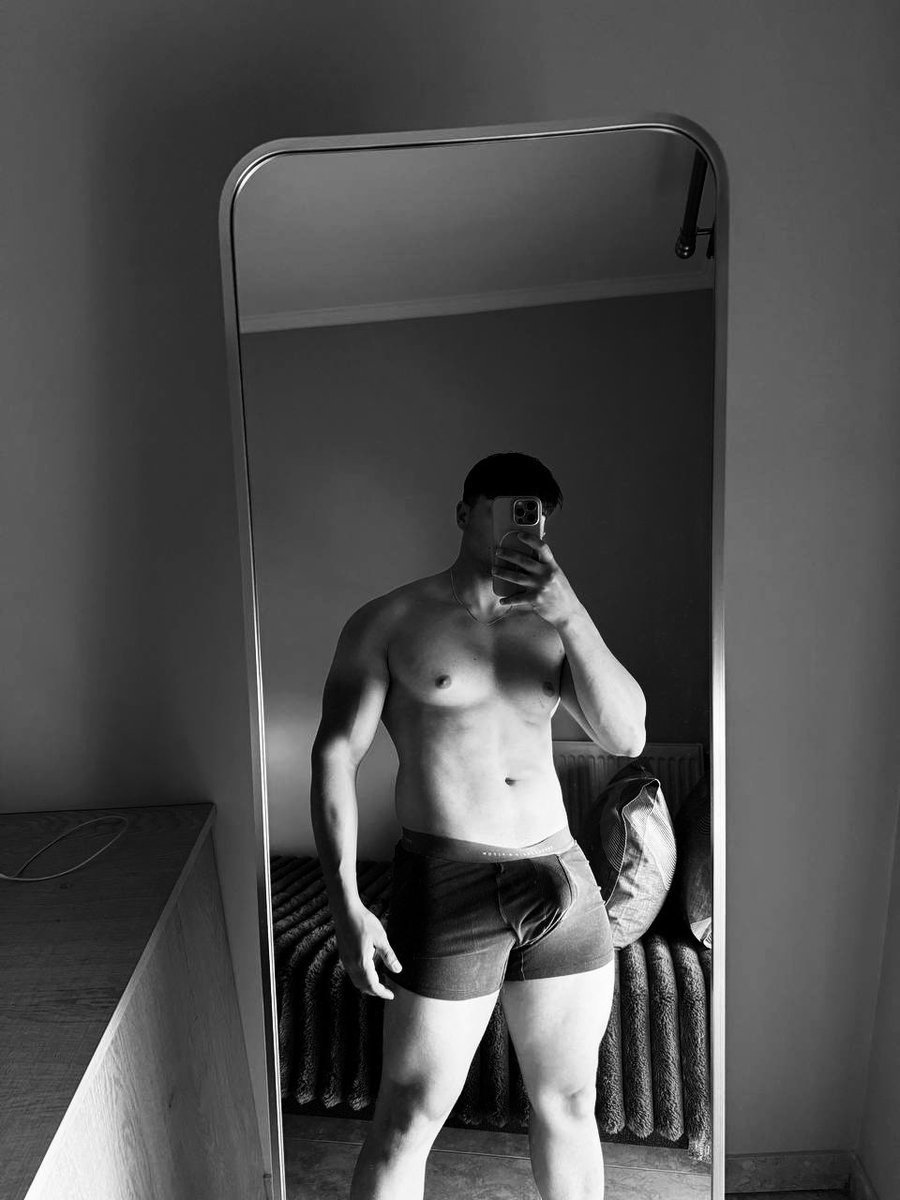 Where are my B0ttms at?