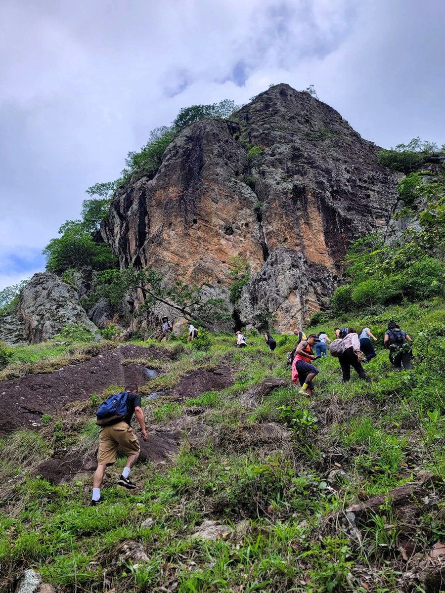 La Piedra de Cuapa sigue cautivando a los turistas que llegan de toda  Nicaragua. #Chontales 
📸Pat'e Perro 

 #RelaxNica #NicaraguaSensacional