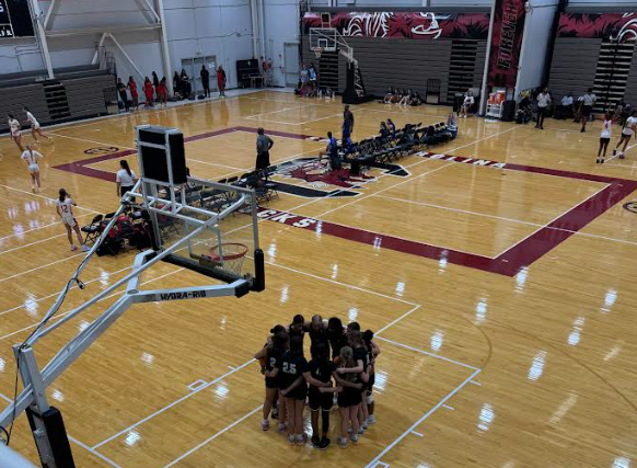 colbie_wolf's tweet photo. Dawn Staley Team Camp in the books - had a great day playing in a world class facility! πβ€οΈπ€ #colatown
πHeading to Queens University bright and early Saturday morning. πππ https://t.co/Xi0WGDkSFt