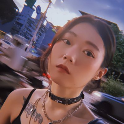 #NewProfilePic (新個人資料照片)