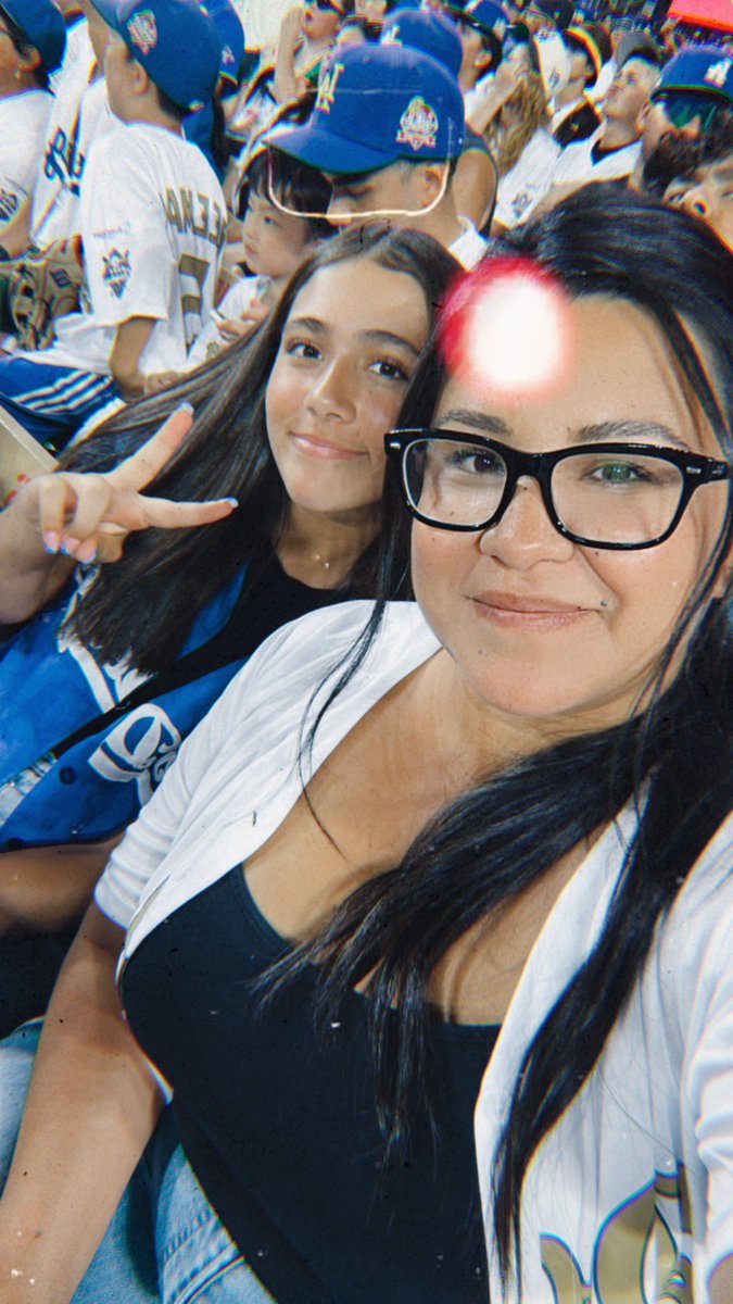 Nettyness's tweet photo. Dodger games will always be our thing.
@DodgsNation @Dodgers https://t.co/A11mQ6E2ND