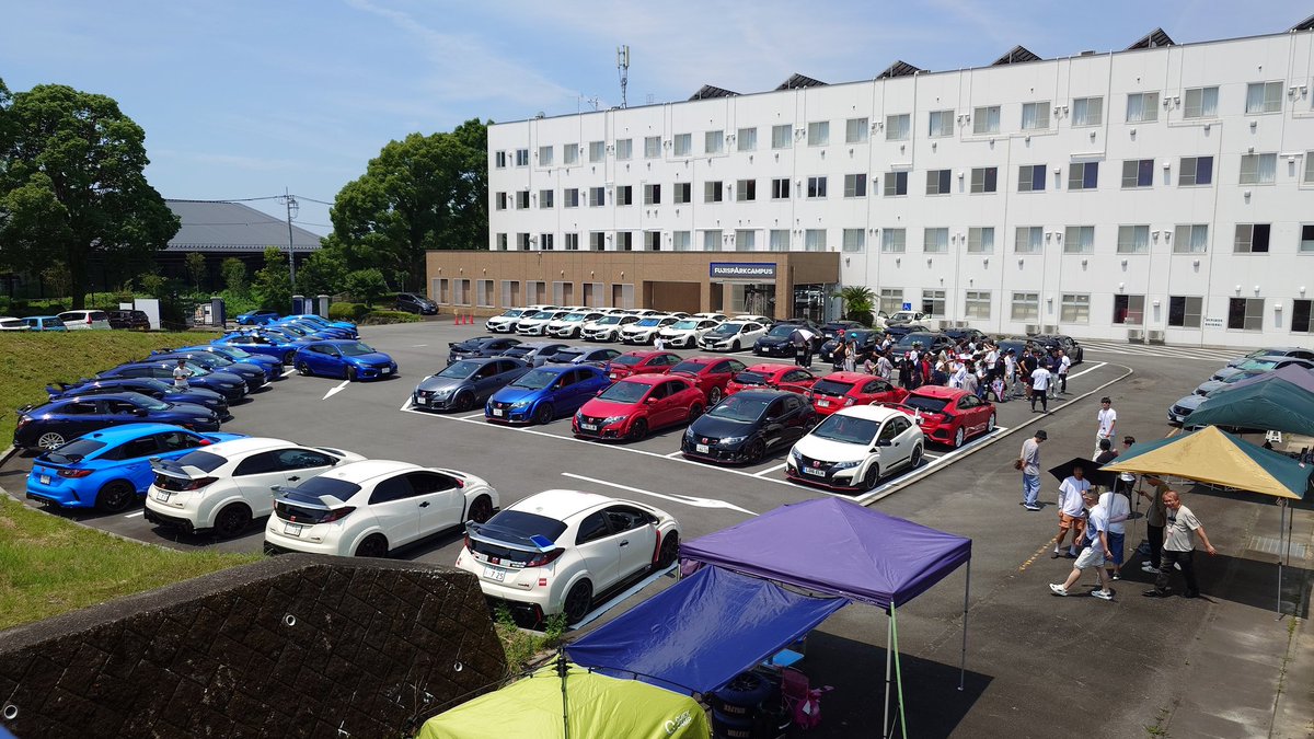 CTR_FK2's tweet photo. FK2全国オフ会、OB含め9台揃いました！
UK並行輸入仕様が全5色揃うのは日本初です。 https://t.co/L0O9KucdRQ