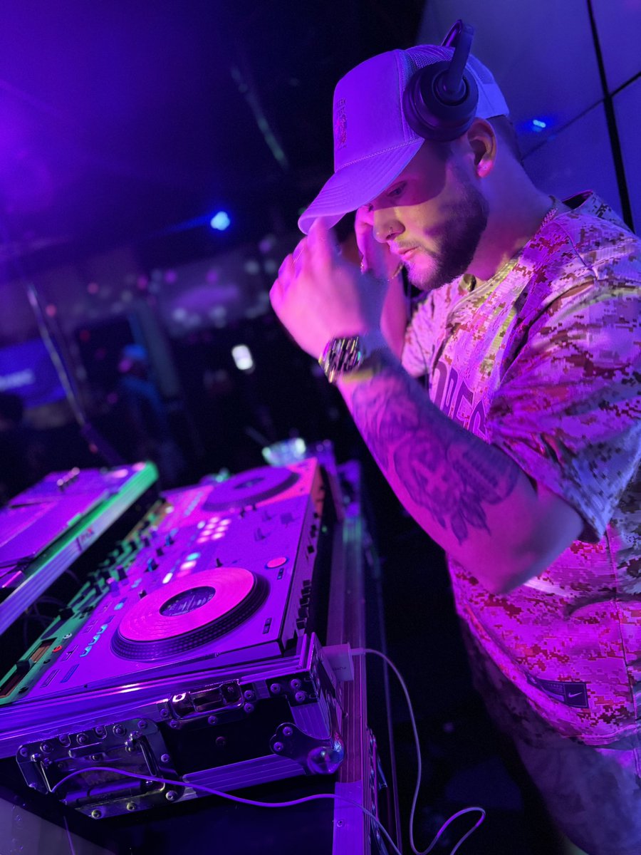 Caityyyrc tweet media