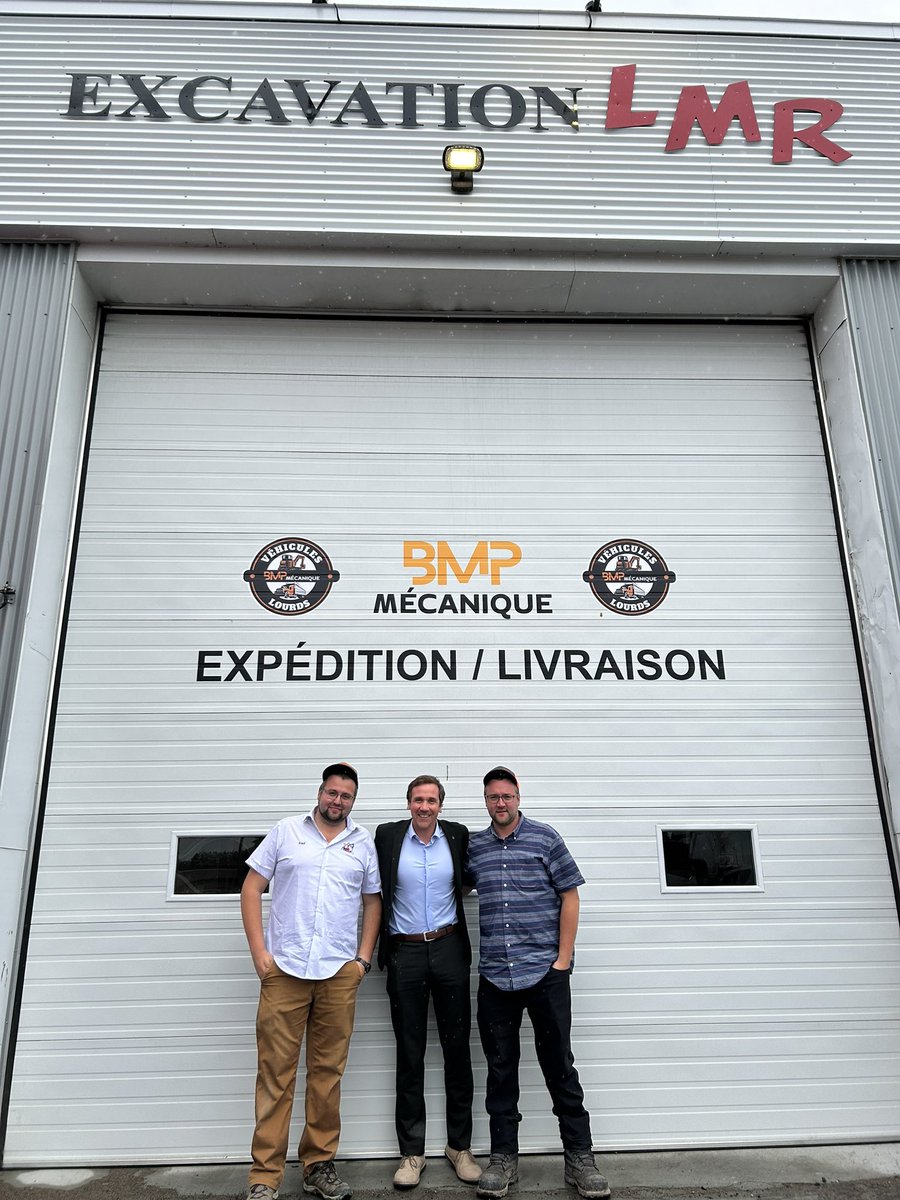 YGagnonCAQ's tweet image. J’ai visité une belle entreprise familiale de 3e génération de chez nous, Excavation LMR🦺
Merci à David et Frédéric Bergeron qui ont aussi contribué à notre campagne des Ambasadeurs de Jonquière Médic❤️
LMR, une entreprise bien ancrée à #Jonquière depuis 34 ans💪#polqc #assnat