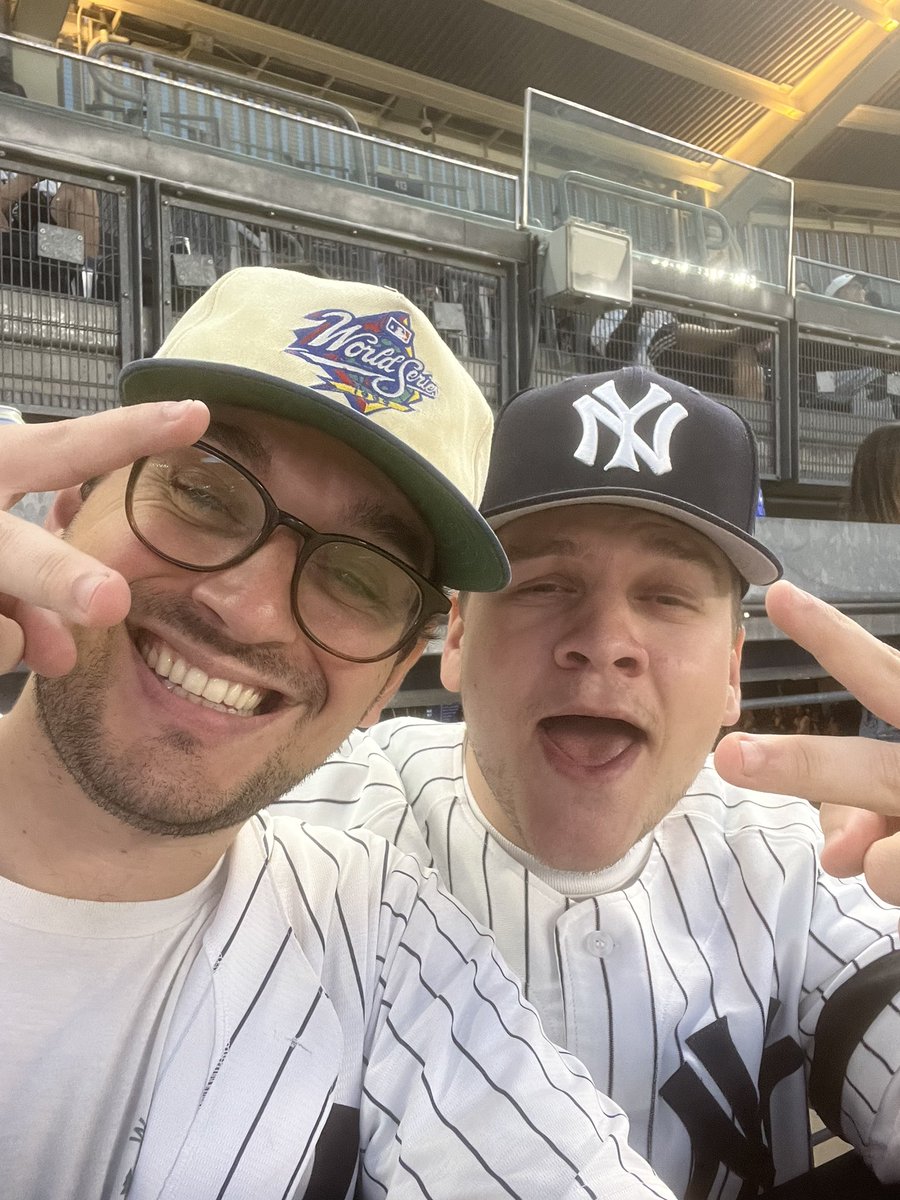 PapaJ0HNS1229's tweet photo. What a day in the boogie down #RepBK @wzrdsteven https://t.co/YBWVSpRp62