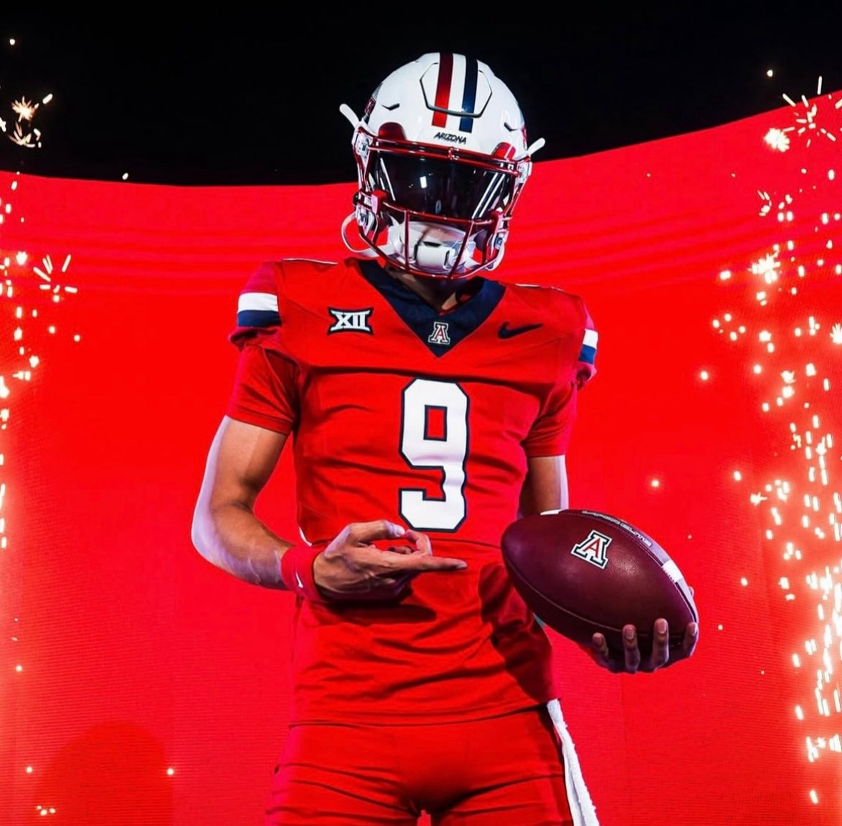 🔴BOOM🔵 4⭐️ ‘26 QB Oscar Rios has committed to Arizona!!! #BearDown 

Rios is the 184th ranked prospect in the class of 2026 and the 12th ranked QB according to 247 Sports!!!