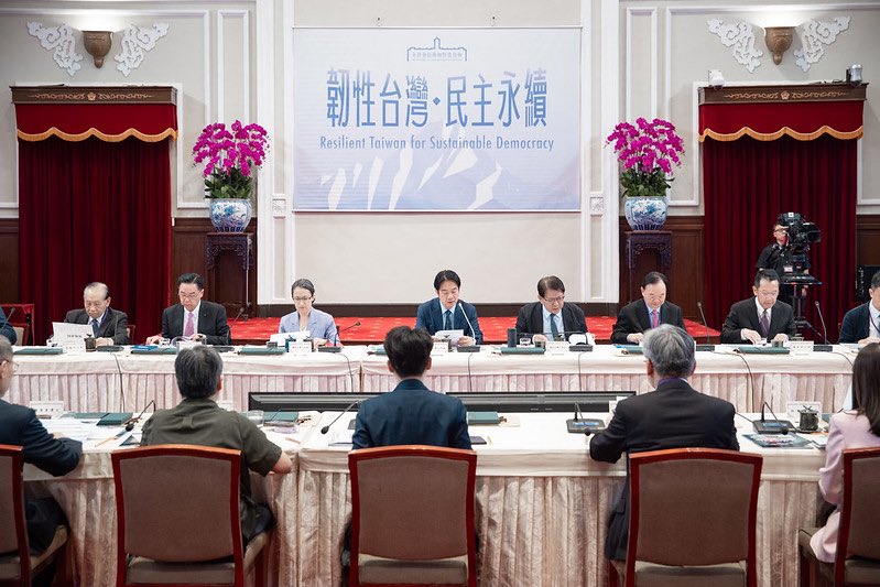News Release: President Lai presides over fourth meeting of Whole-of-Society Defense Resilience Committee

english.president.gov.tw/News/6978#new