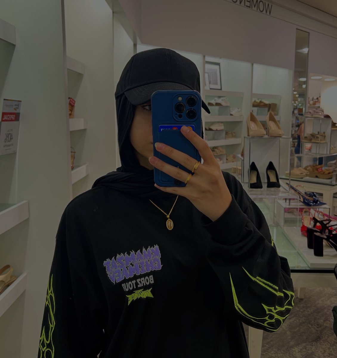 rev2hands's tweet image. Full violence X Khamzat Chimaev 🐺